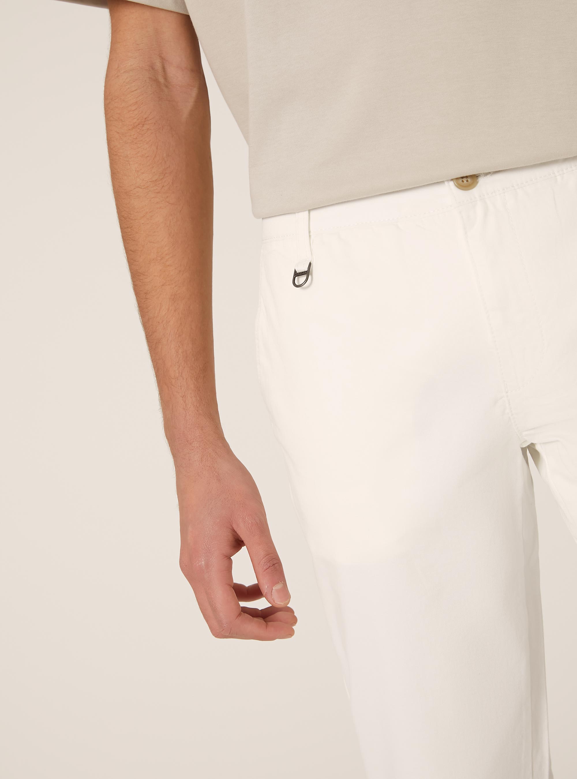Pantalon chino stretch en serg&eacute; coupe skinny, WH1 OFF WHITE