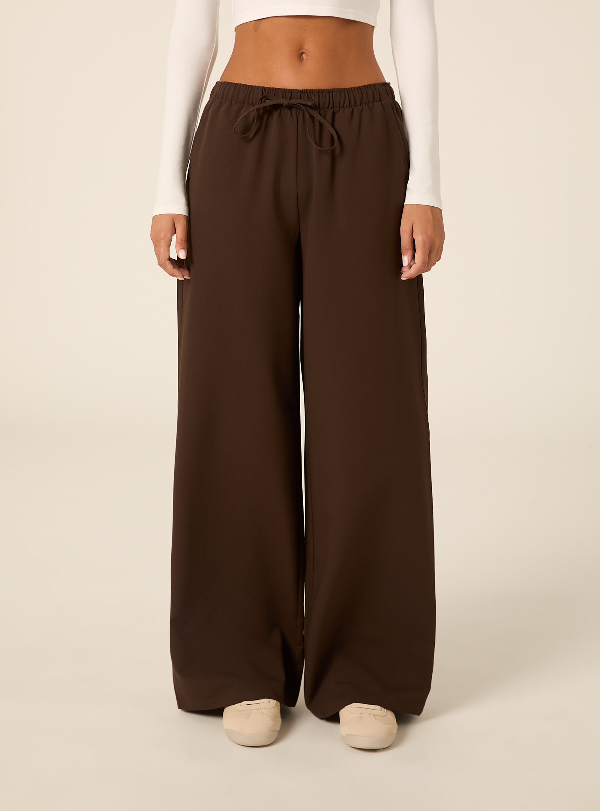 Pantal&oacute;n recto con el&aacute;stico en la cintura, BR1 BROWN DARK