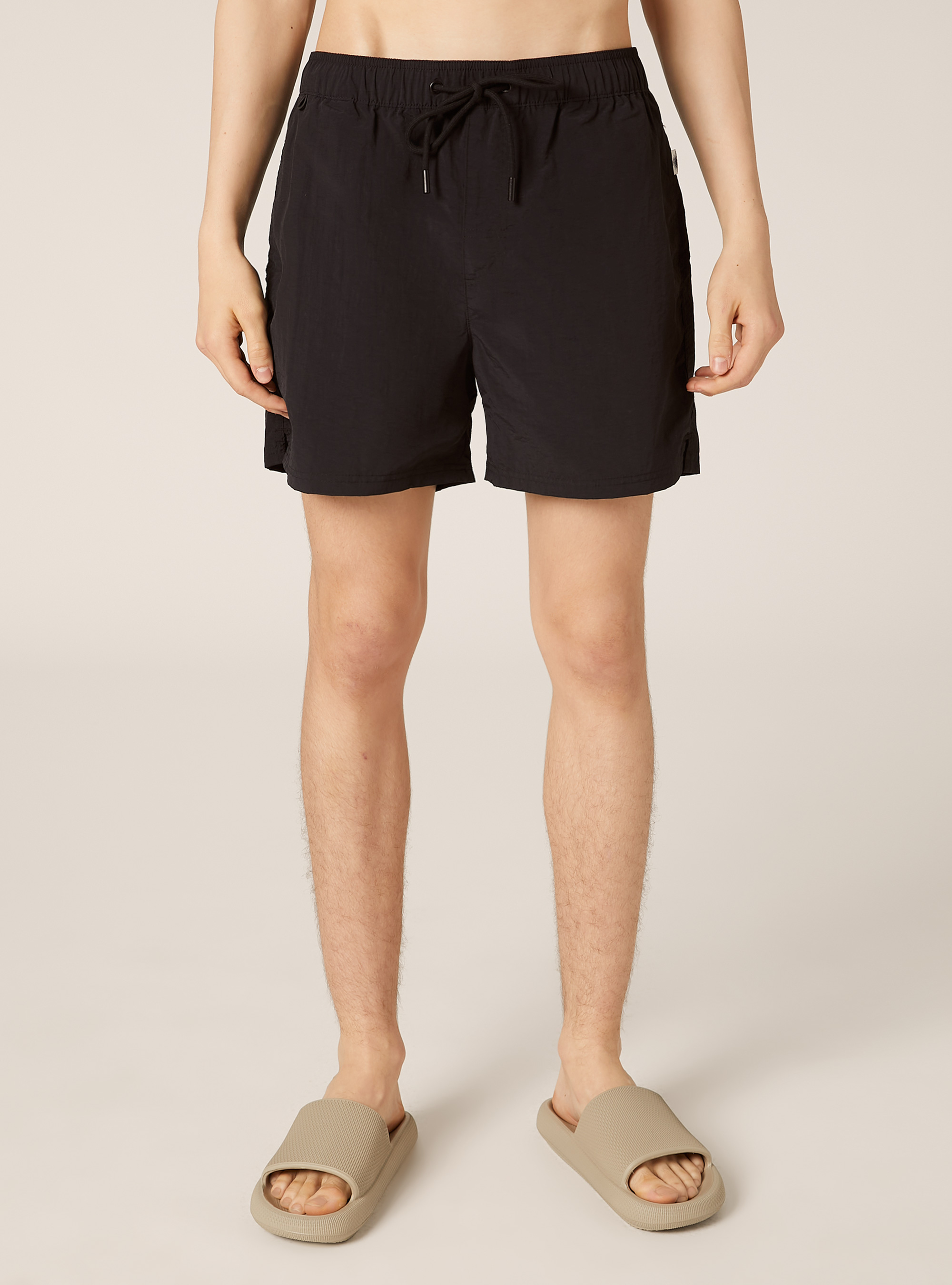 Plain-coloured swimming costume with back pocket, BK1 BLACK