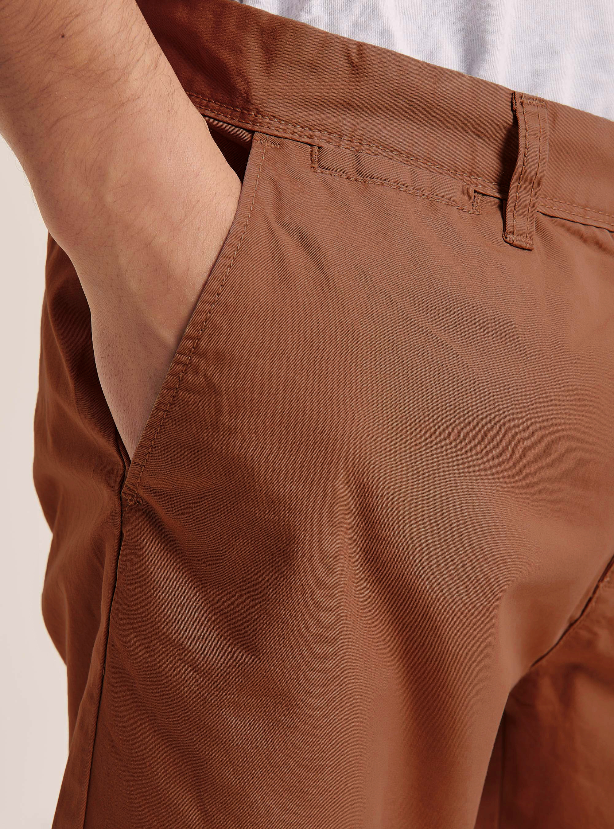 Bermuda in twill in tinta unita, MARRONE MEDIO