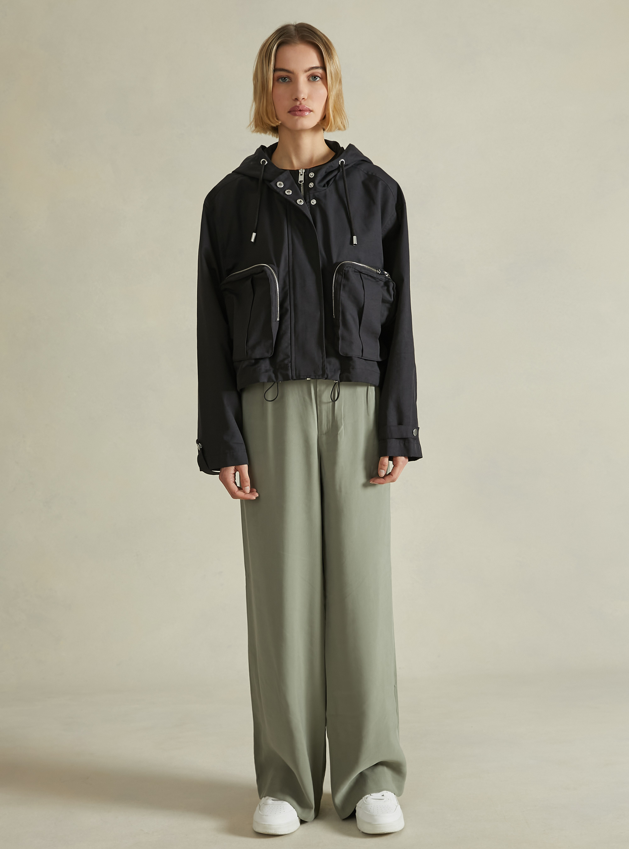 Giubbino in twill con tasche, NERO