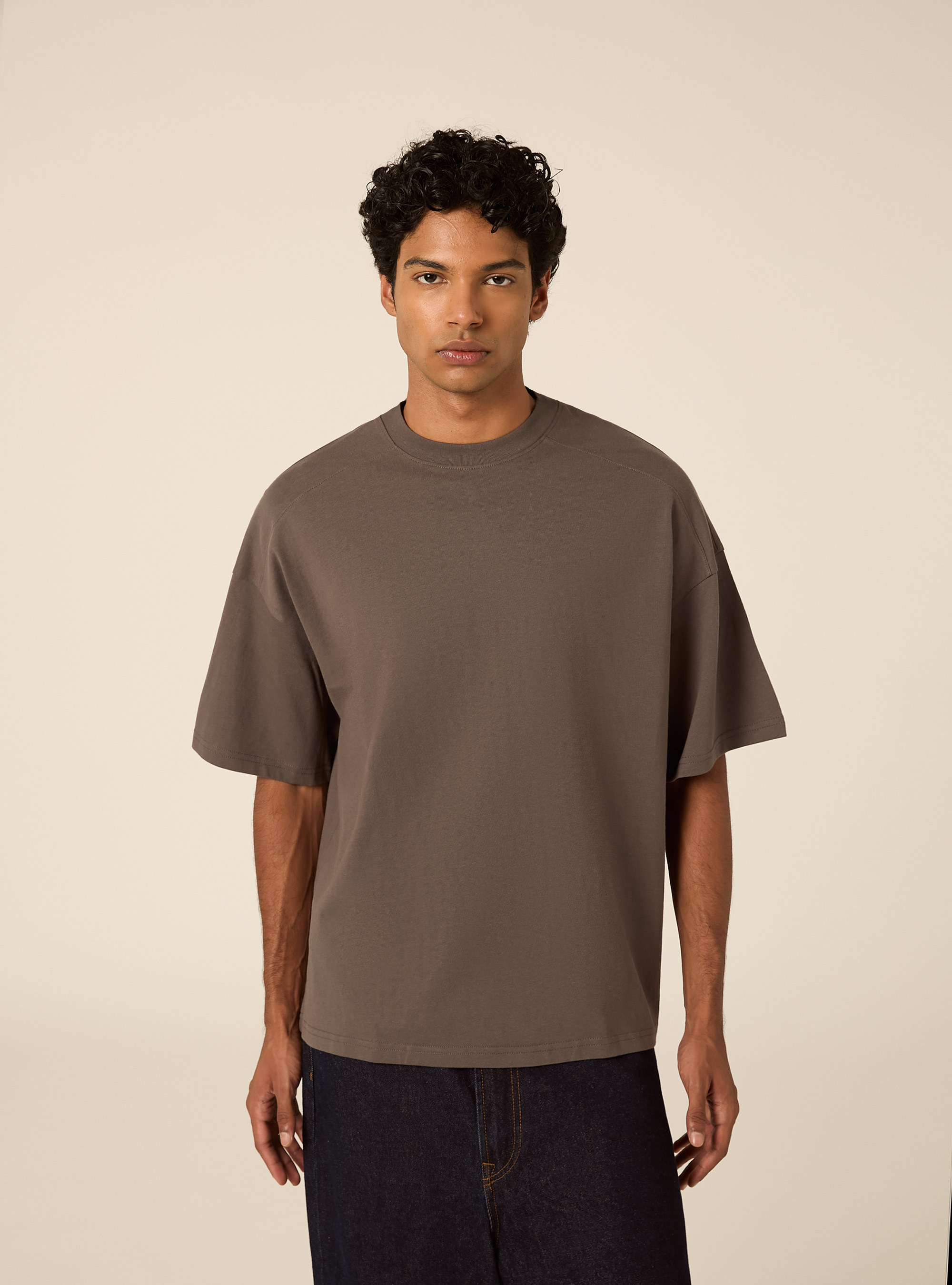 Boxy fit short sleeve tee with dropped shoulders, GY1 GREY DARK