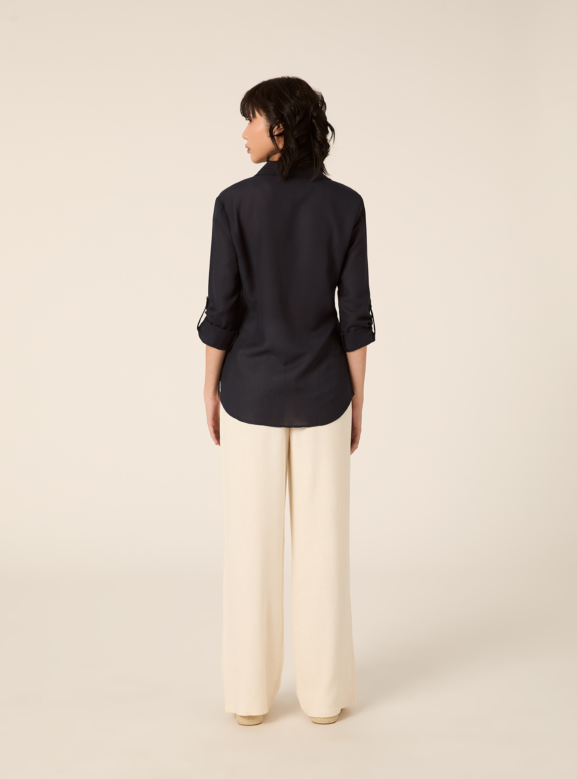 Camicia in misto lino con scollo a V, NAVY SCURO