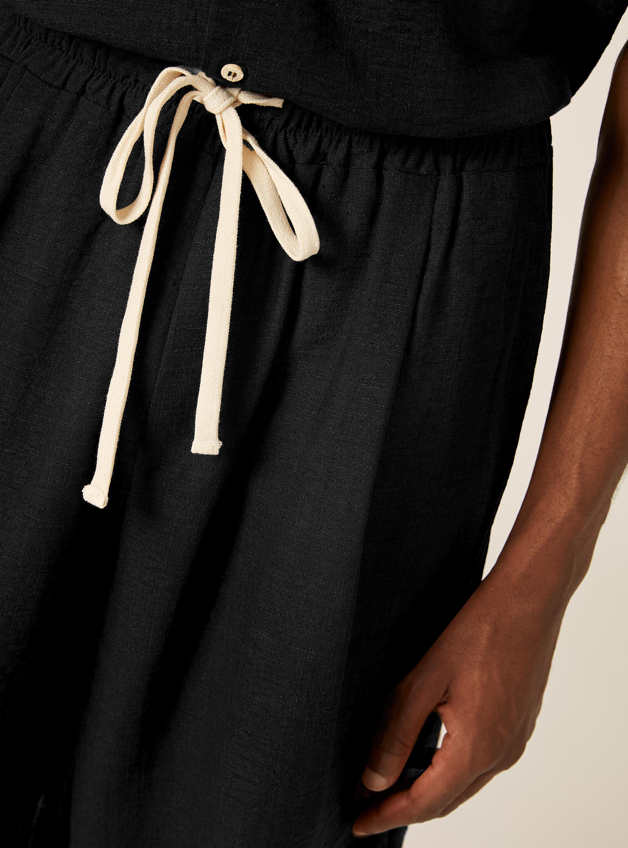 Slub Fabric Bermuda Shorts, BK1 BLACK
